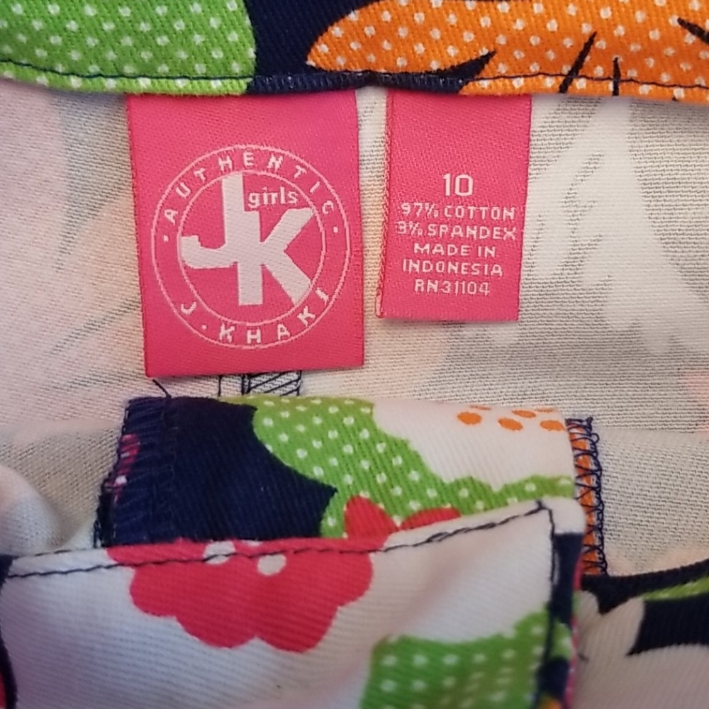 Girls Button Shorts - Picture 5 of 5
